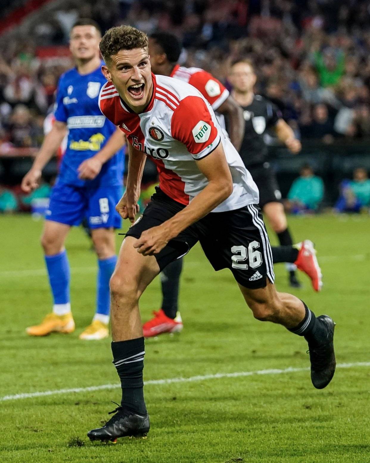 包含欧篮联倒计时，费耶诺德赛后绝杀压哨，细节引发关注，信心回归，资深球员宣示担当的词条-爱游戏APP