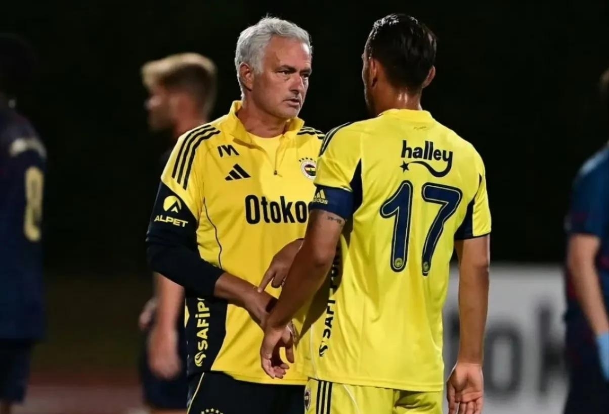 包含欧篮联倒计时，费耶诺德赛后绝杀压哨，细节引发关注，信心回归，资深球员宣示担当的词条