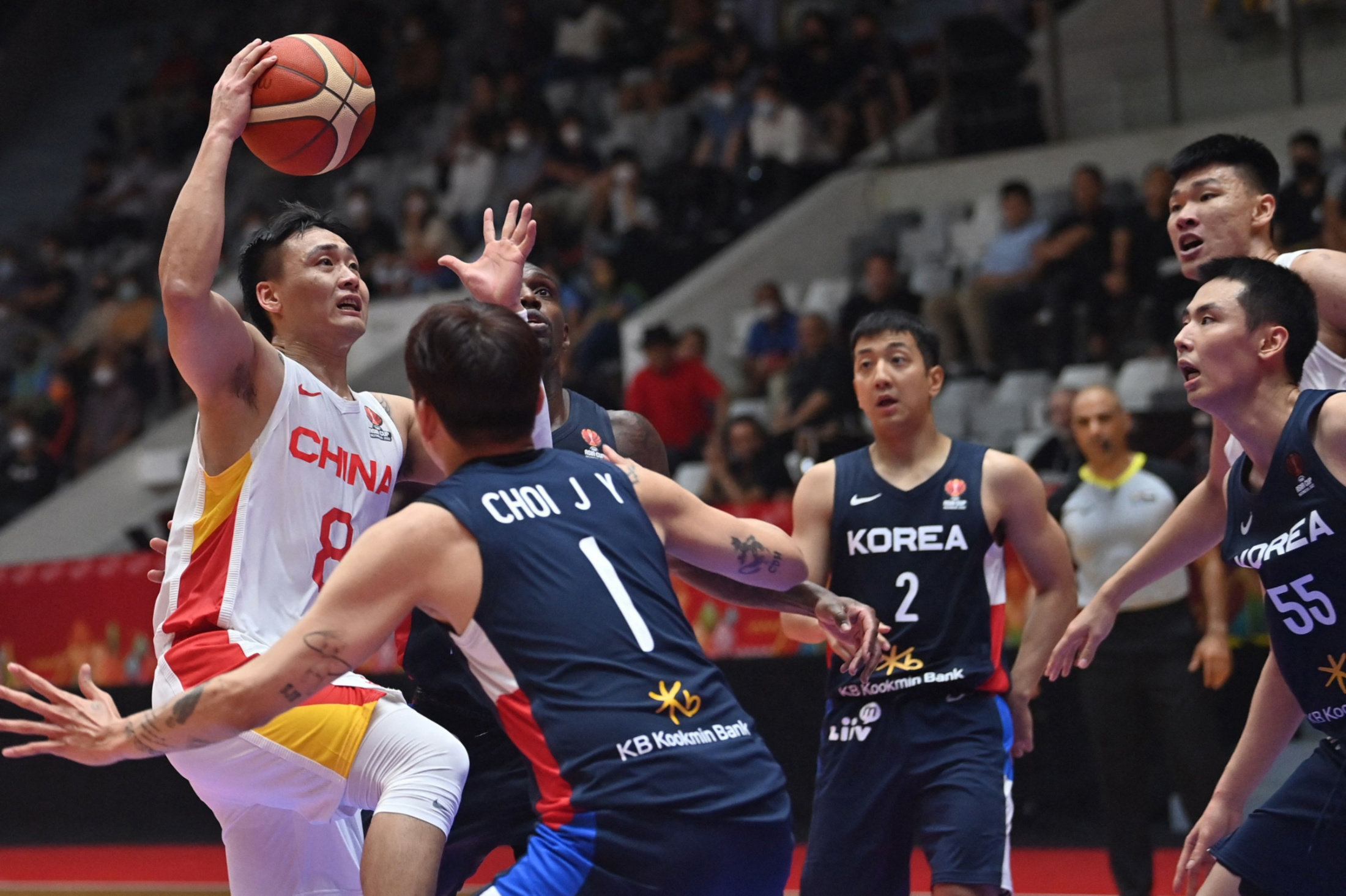 深圳男篮训练开放日，今晨止住颓势引欢呼，意甲在即，年轻球员得到机会的简单介绍